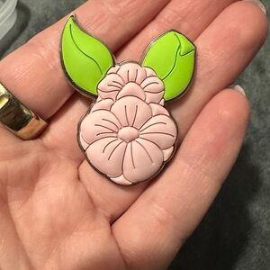 Disney Character Plants Mystery Pin Set - Piglet